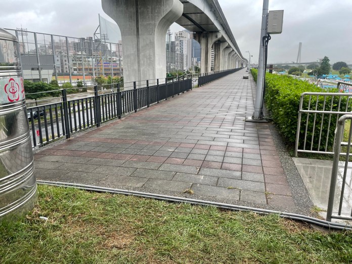 (更新影片)交友軟體互看不爽 男男相約新北大都會公園談判濺血 70 112 9 | 社會 社會 記者爆料網