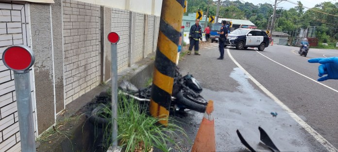 (又少一隻山道猴)18歲黃牌騎士跑山 過彎自撞電桿火燒車慘死 70 3CF570CE 4B3D 4CD5 9A97 92EABBCE0D38 | 社會 社會 記者爆料網