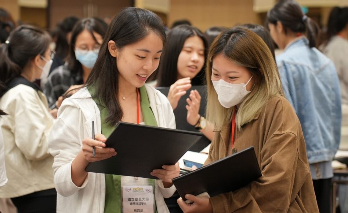 Women Power , Ready For Us 大專女學生領導力培訓營20週年同學會開放報名至10/25止