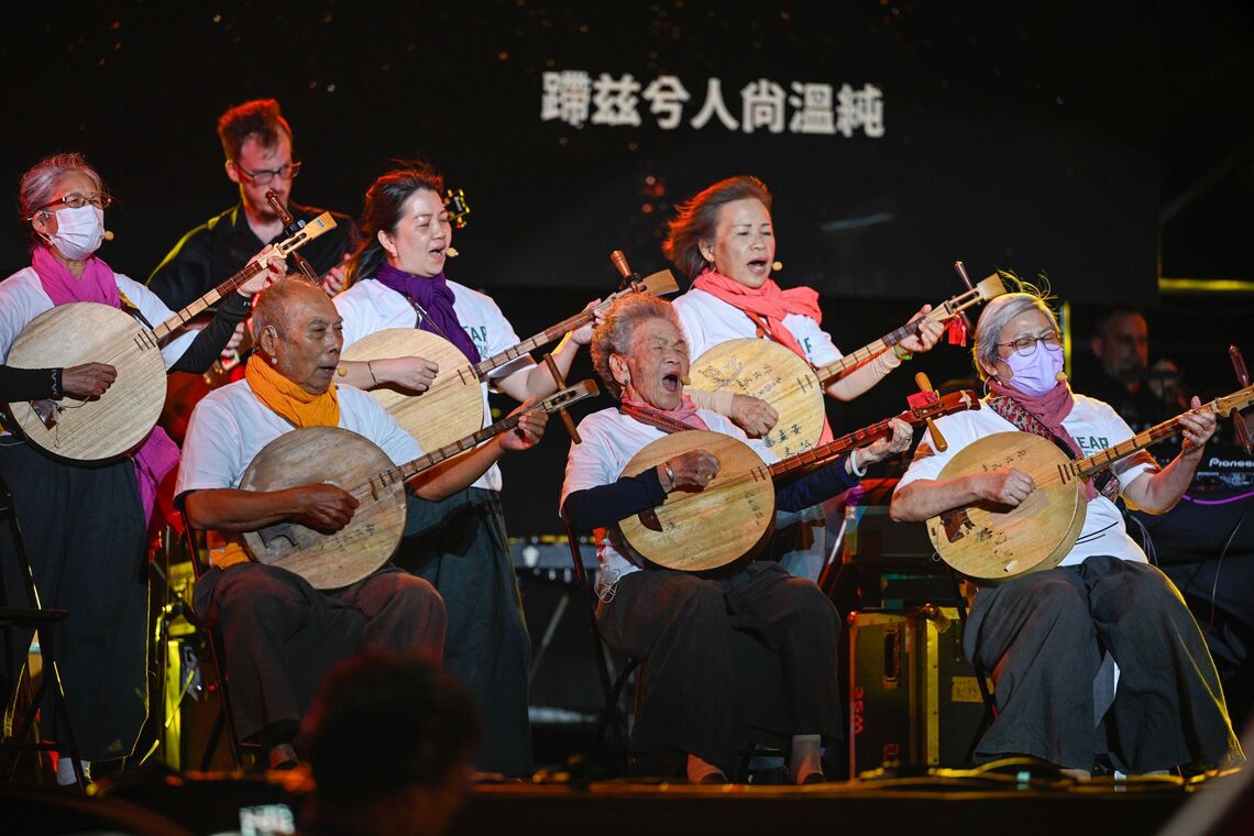 半島世界歌謠祭民謠國寶領銜彈唱 感動全場