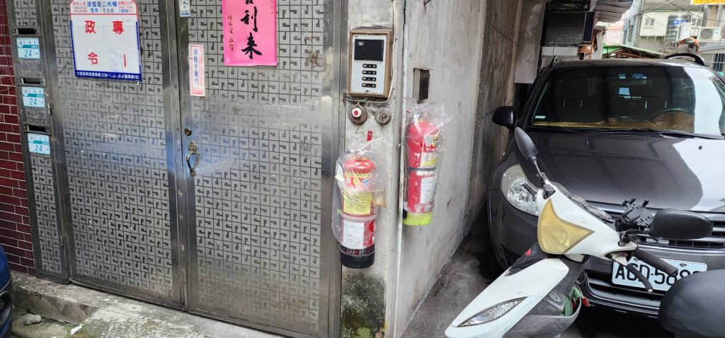 里基層經費購置更換滅火器，以公益性質為優先。（圖/新北市政府提供）