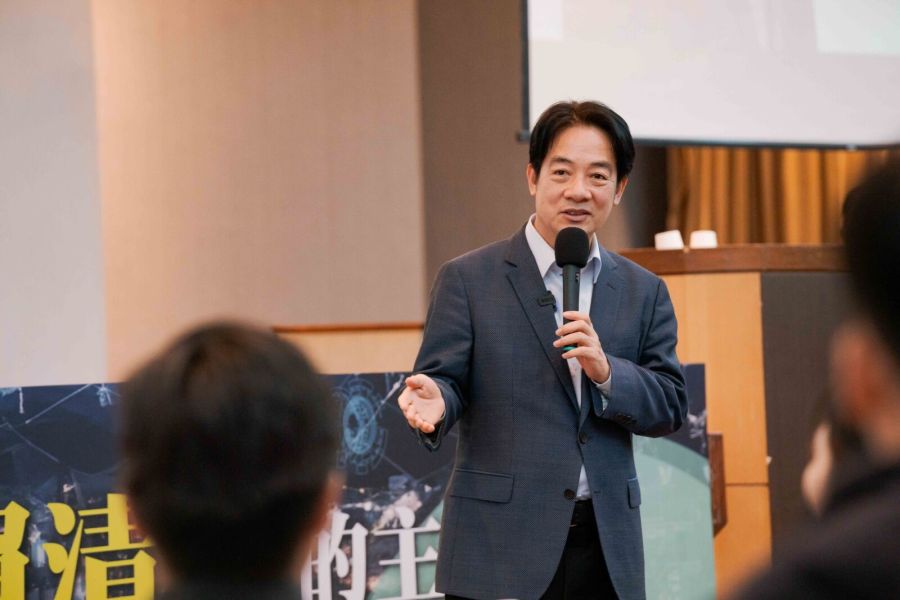 多次拉柯文哲到小房間談話?賴清德駁:交情沒那麼好 208 賴清德。(賴清德FB)