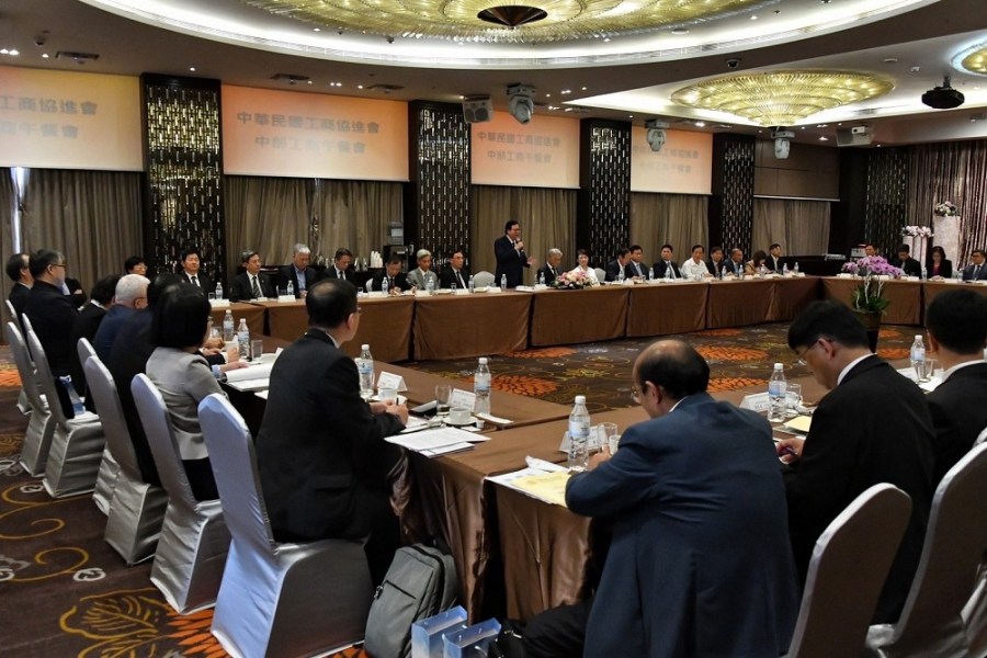出席中部工商午餐會 鄭文燦:重視業界意見 強化台灣經濟社會韌性 224 出席中部工商午餐會 鄭文燦:重視業界意見 強化台灣經濟社會韌性 223