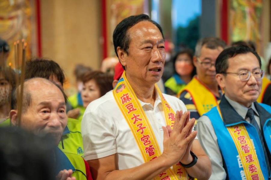 參加麻豆太子宮平安宴 郭台銘:宗教是兩岸交流重要管道 214 郭台銘21日參加麻豆太子宮平安宴