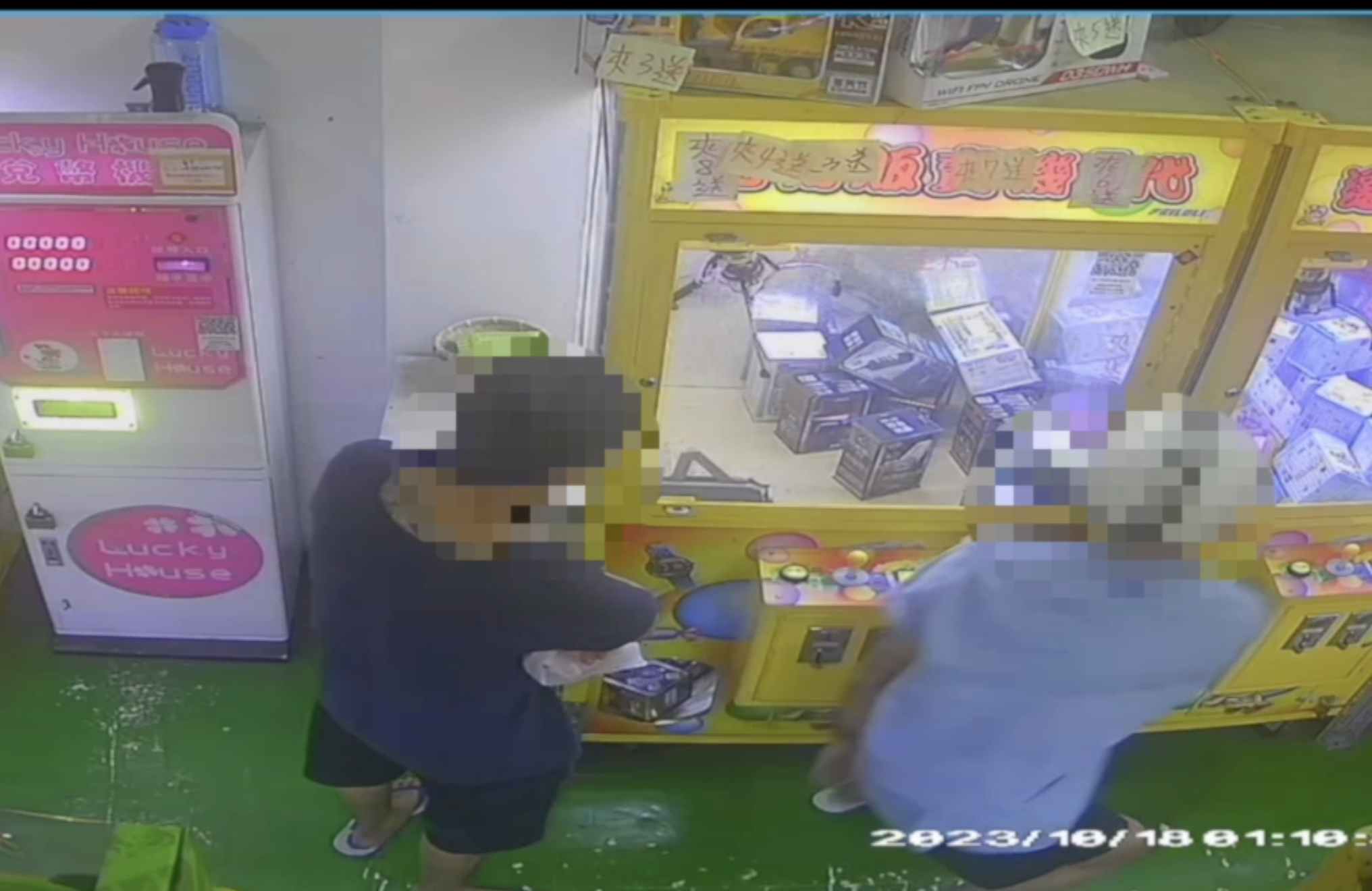 兩竊嫌三顧娃娃機店行竊 行竊後重返現場被警方認出遭逮
