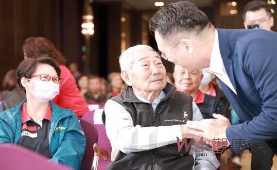 桃園平鎮區表揚績優及資深鄰長 市府感謝他們無私奉獻的辛勞