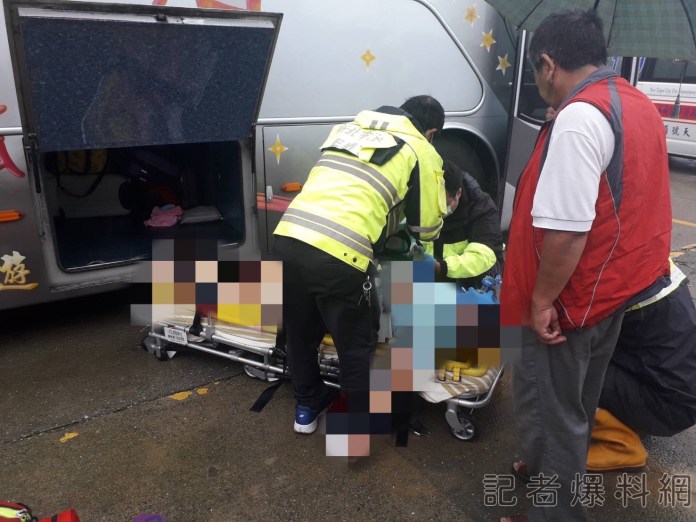 台中醉男與妻出遊醉躺遊覽車行李室 抵達後無生跡送醫不治 54 4E54DD12 0447 4FA0 A998 EBF6562CB550 | 社會 社會 記者爆料網