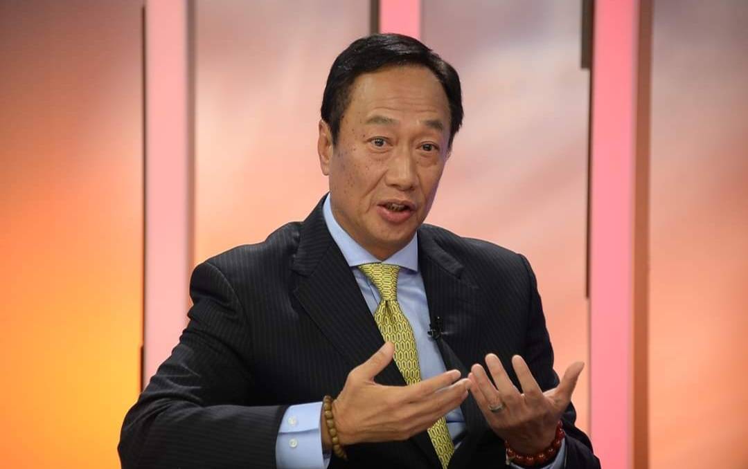 郭台銘參加電視節目專訪。(記者范仕毅翻攝自郭台銘臉書)