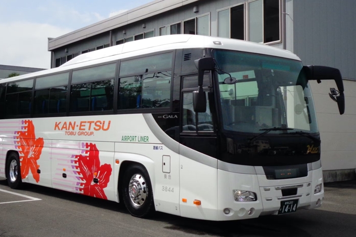 「伊香保四萬溫泉號 羽田線」具備40個座位,車上具備洗手間並提供免費 Wi-Fi。 圖:住友不動產商業管理公司/來源