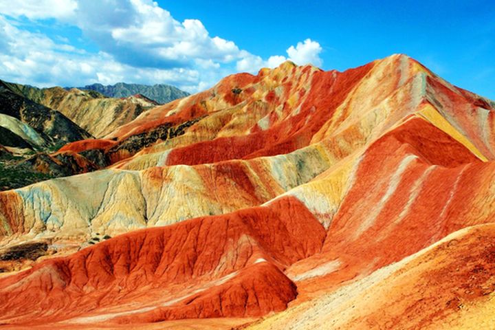 丹霞地貌賦予大地多彩的生命力。 圖:海旅會/提供
