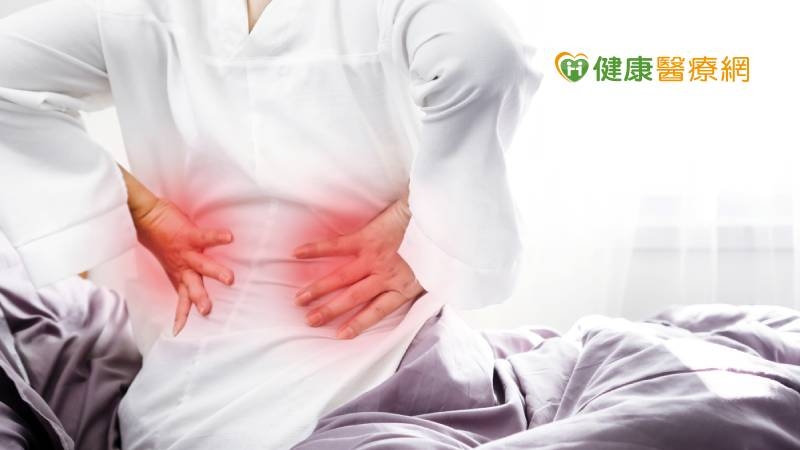 養上千員工不能等 女富商「脊椎內視鏡手術」速戰速決!