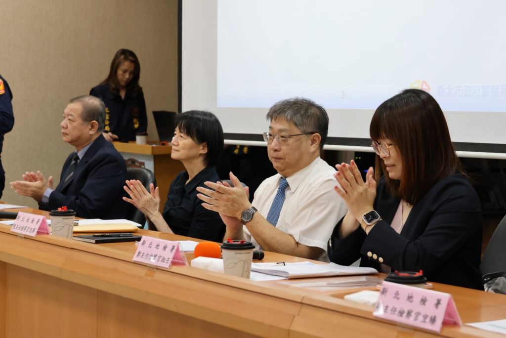 新北檢察長、新北局長肯定三重分局，勉努力不懈再創。(記者宋紹誠翻攝)