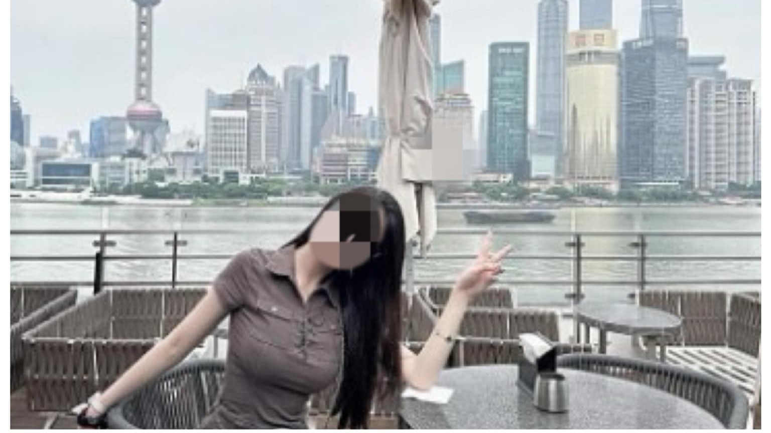 高雄市議員李柏毅被公布和疑似網紅的女子合照,女子之後被起底曾在中國上海拍照,李柏毅被要求說清楚對方是誰。翻攝Care高雄臉書粉專