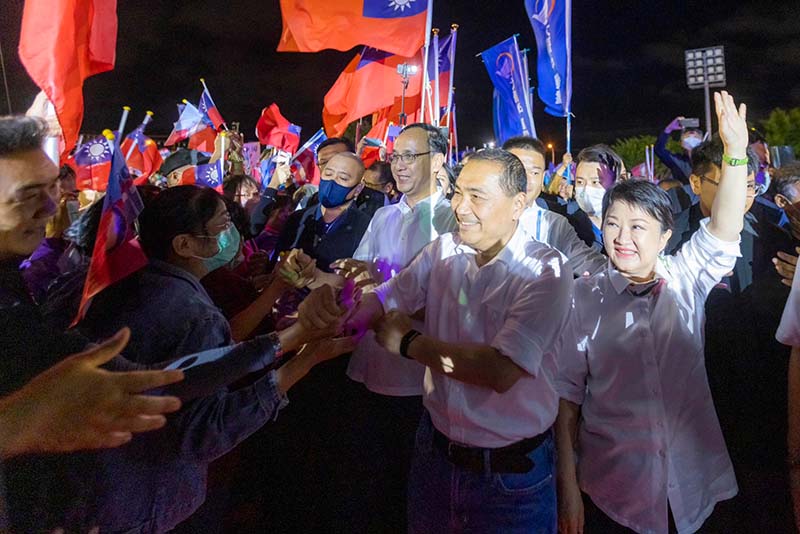 國民黨總統參選人侯友宜表示,整合進入政黨協商後,沒有全民調、也沒有民主初選,就讓媒人婆自己去講了。圖/引自侯友宜臉書
