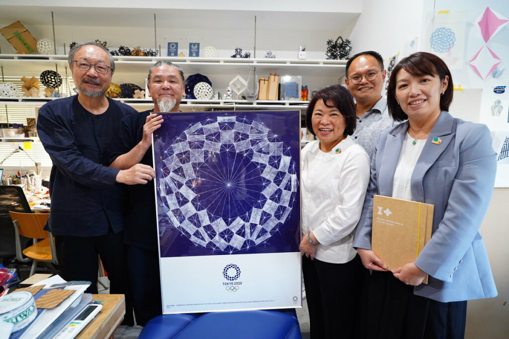 市長率市府團隊與東京奧運會徽設計師野老朝雄交流城市品牌設計