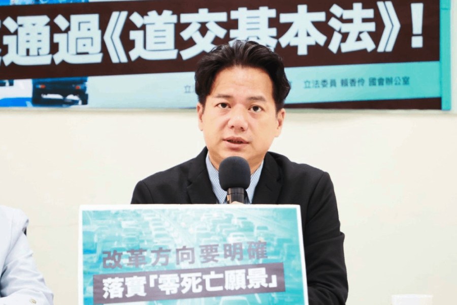 遊覽車事故釀4死 民眾黨團示警:大型車事故死傷連4年破萬人 182 遊覽車事故釀4死 民眾黨團示警:大型車事故死傷連4年破萬人 181