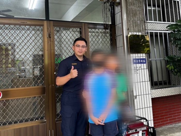學童就學困難 油車警助申請獎學金