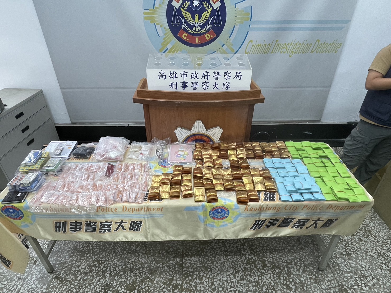 雄警偵破大量毒品咖啡包、一粒眠 查扣「製毒筆記本」猶如教科書