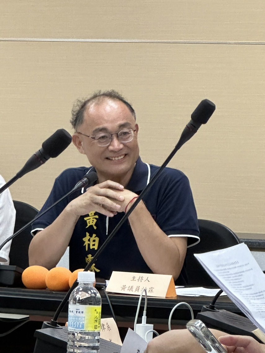 漾新聞|關心寵物身後事 黃柏霖開公聽會爭取訂定「高雄市寵物生命紀念自治條例」