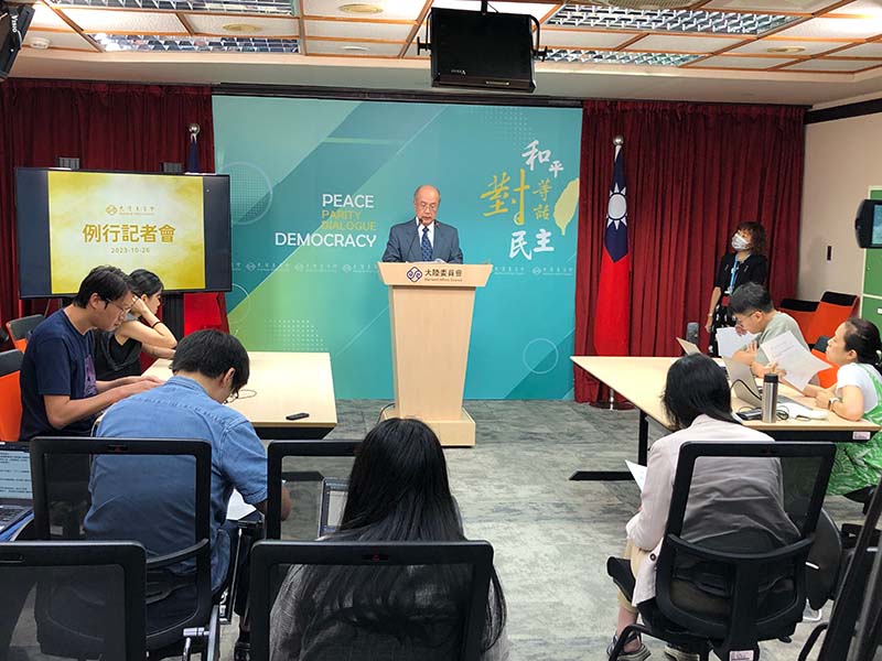 陸委會公布今年第三次例行民調。圖/張英傑攝