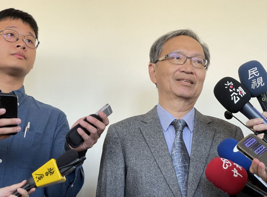 轟蔣萬安打高端口水戰「大可不必」 薛瑞元酸:北市施打率落後全國 192 轟蔣萬安打高端口水戰「大可不必」 薛瑞元酸:北市施打率落後全國 191