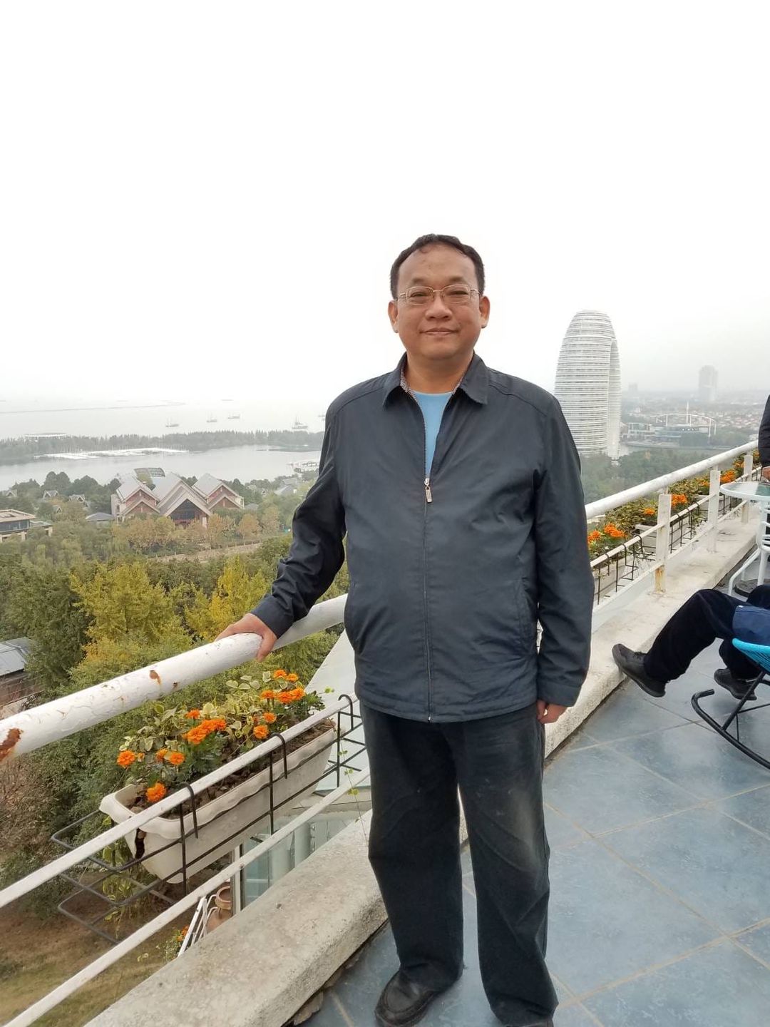 前扁辦主任陳淞山表示,萬一藍白合破局,民眾黨主席柯文哲最後可能只會剩下5席立委,不可能變成關鍵少數。圖/引自陳淞山臉書