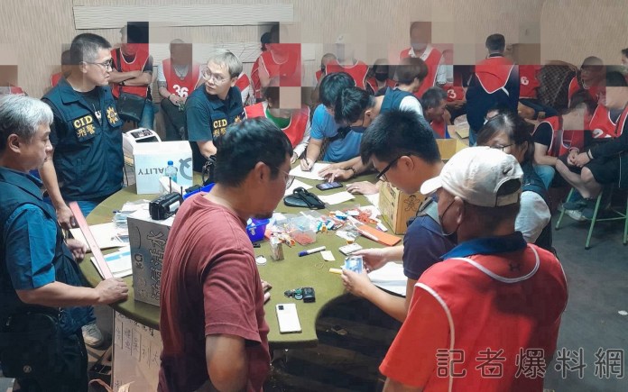 歇業KTV變職業賭場 查獲56人沒入265萬元賭金 64 1 56 | 社會 社會 記者爆料網