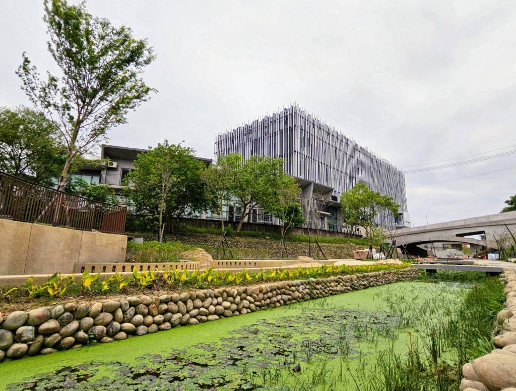 美術館戶外園區占地近10公頃,園區內生態物種豐富。(圖/新北市政府提供)