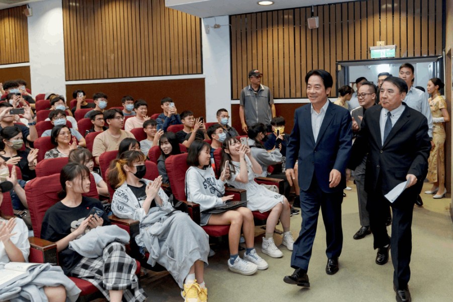 賴清德稱競選未來4年總統 鄭麗文解讀是先騙到4年再說 196 照片來源:賴清德臉書粉專