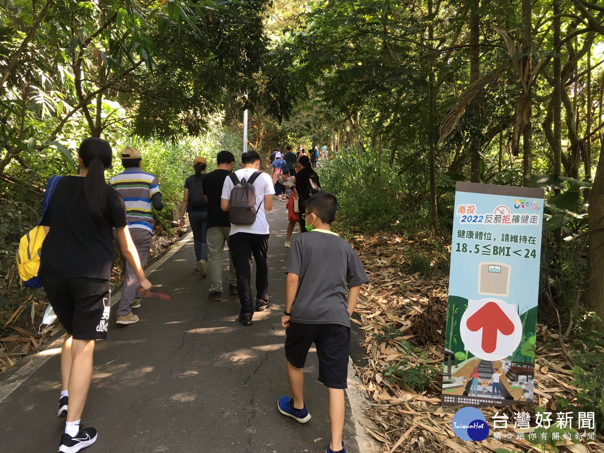 衛生局提醒大家規律動控體重等很重要。(衛生局提供)