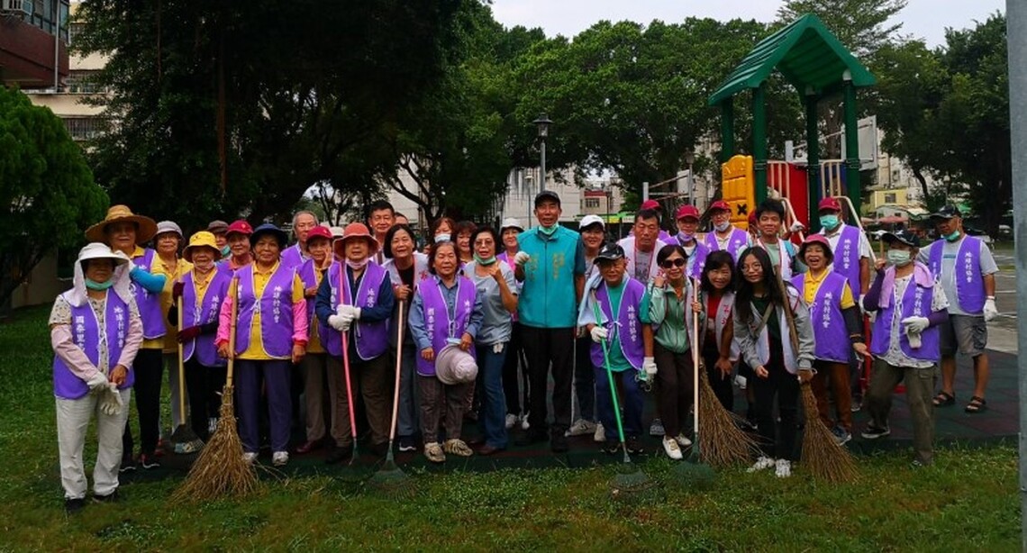 台電鳳山區處偕同社區舉辦「清除孑孓行動日」 打擊登革熱守護家園