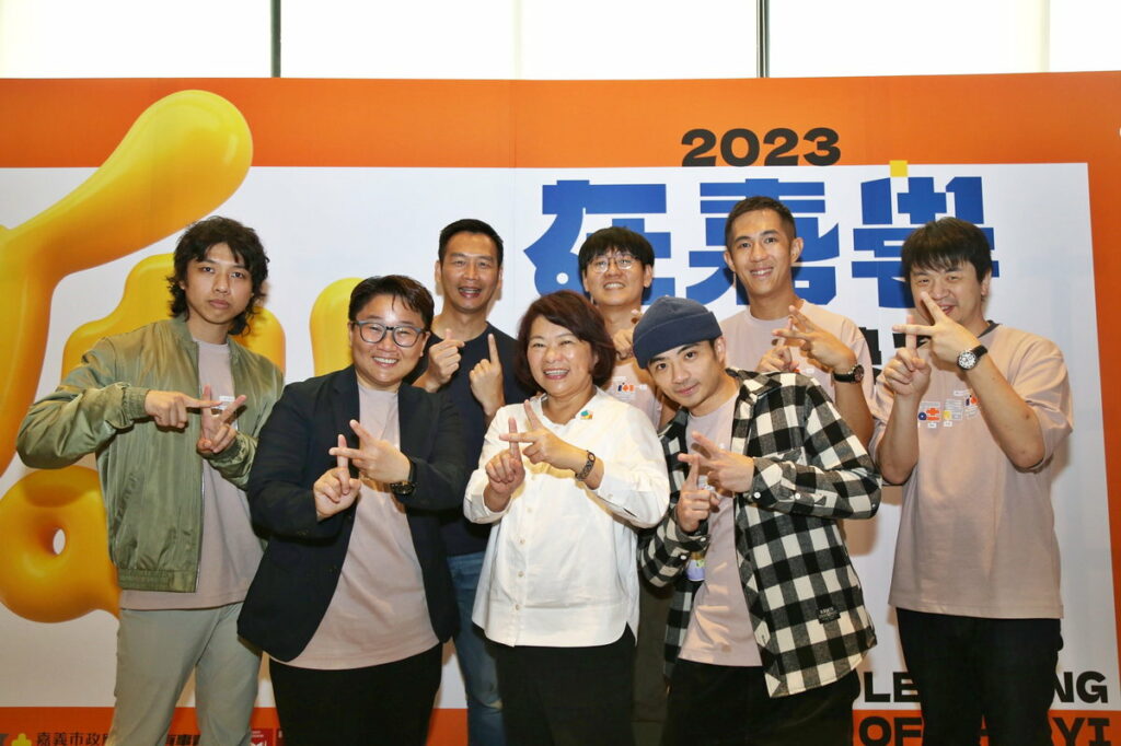 市長與三位分享者合照