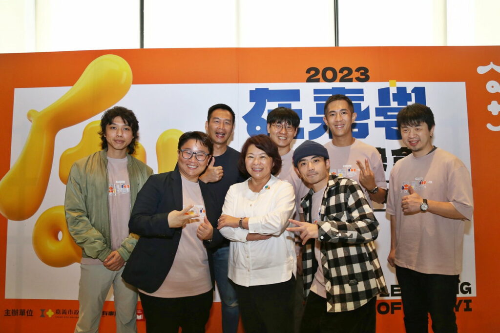 市長與三位分享者合照