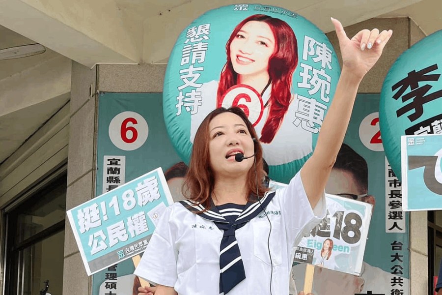 揭開立委另一面 邱臣遠愛畫漫畫 陳琬惠曾當幼教老師兼牛排小妹 234 照片來源:陳琬惠臉書