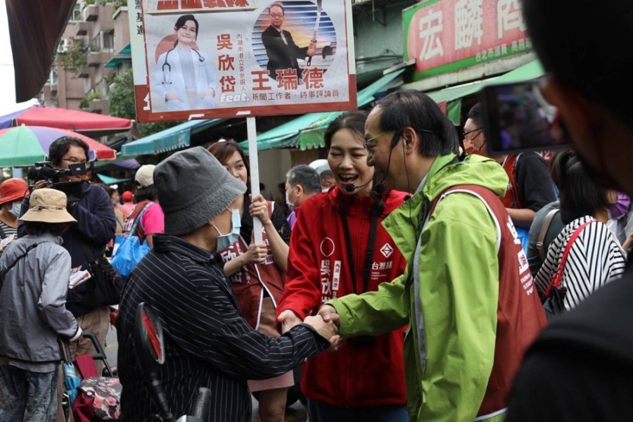 繼苦苓後又一名嘴陪同吳欣岱掃街拜票 王瑞德:力挺台灣主體性 242 繼苦苓後又一名嘴陪同吳欣岱掃街拜票 王瑞德:力挺台灣主體性 241