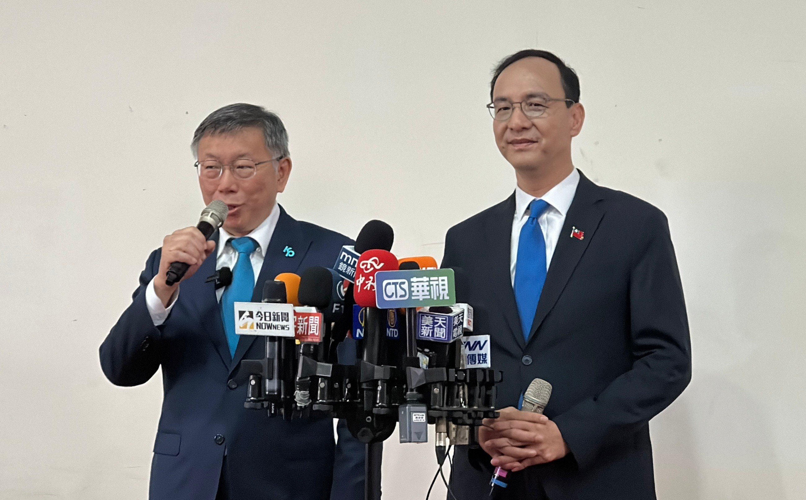 對於昨是否與郭台銘見面，柯文哲30日未否認，重申選舉就是要團結一切可團結的力量。林啟弘攝