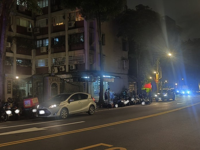 租賃車開成碰碰車 北市男撞倒13台路旁停放機車 65 212 12 | 社會 社會 記者爆料網