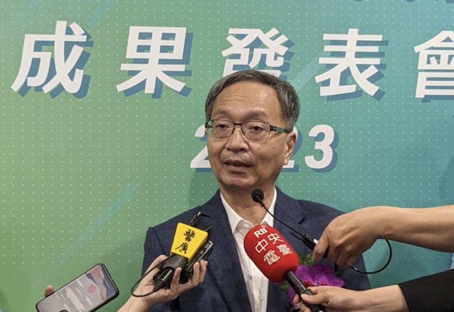 部立醫院護理師跟進民間加薪? 薛瑞元憂排擠:留住護理師、醫師卻跑掉了 234 部立醫院護理師跟進民間加薪? 薛瑞元憂排擠:留住護理師、醫師卻跑掉了 233