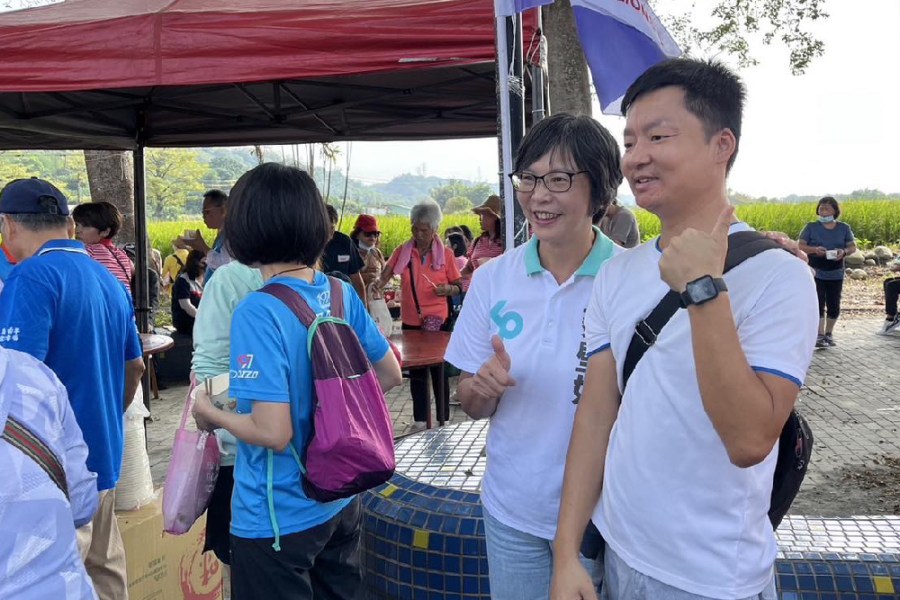 侯友宜邀蔡壁如同台 蔡讚:愛台灣不分藍白 242 侯友宜邀蔡壁如同台 蔡讚:愛台灣不分藍白 241