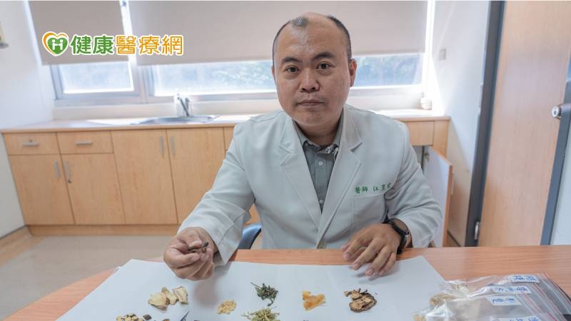 秋冬大肆虐「好幾種病毒一起中」 醫囑當心1症狀拖超久!