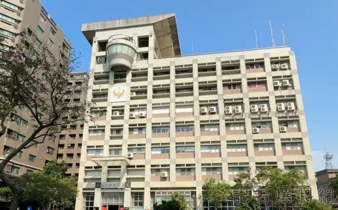 台南女消防員不敢進火場遭調職內勤 怒告"市府.消防局討國賠"一審判敗訴 68 台南,女消防員,怕火,調職,國賠