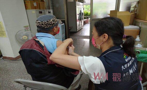 中市公費流感疫苗使用量破6成!11/1起擴大50歲以上成人接種