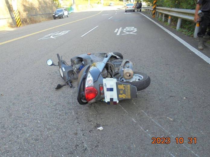 (有片)死亡車禍!機車騎士台三線獅潭段自撞護欄送醫不治 酒測值超標 77 | 社會 社會 記者爆料網