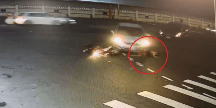 (驚悚撞擊畫面曝光)婦人騎機車撞自小客車撞飛 落地遭輾過骨盆變形送醫 80 | 社會 社會 記者爆料網