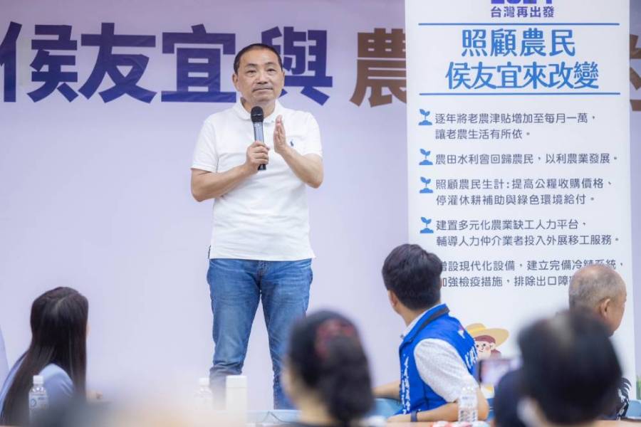 張嘉郡陪同走訪雲林 侯友宜端牛肉:提高公糧收購價格 212 侯友宜1日走訪雲林