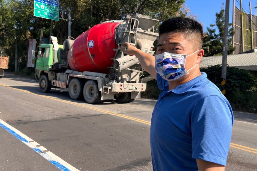 沙鹿中清路事故頻傳 顏寬恒會勘提三解方 230 沙鹿中清路事故頻傳 顏寬恒會勘提三解方 229