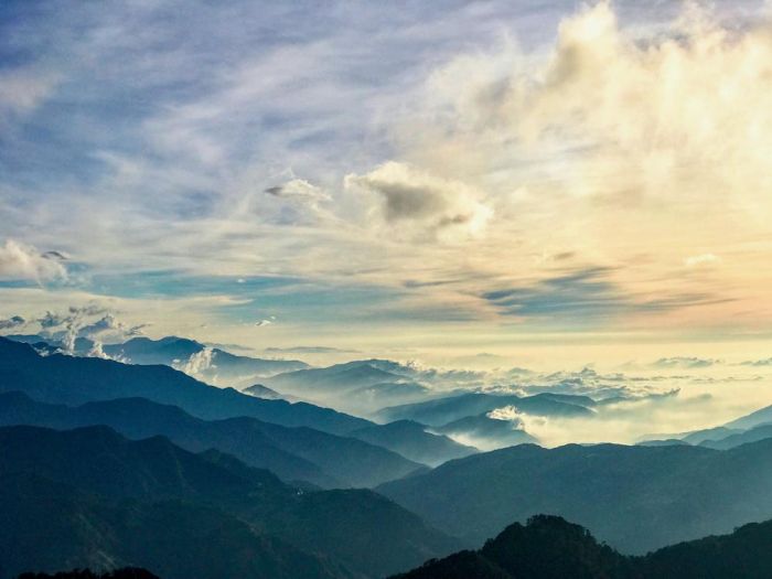 秋冬賞雲海 合歡山遊客最愛