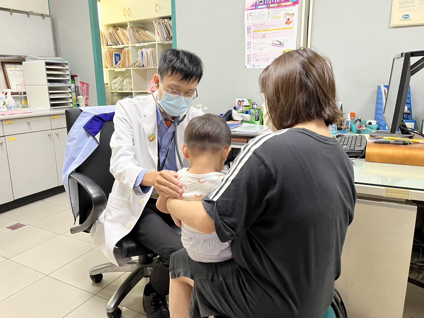 建立幼兒專責醫師制度因應少子化衝擊。（記者劉治強攝）