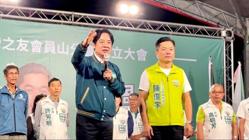 柯文哲稱光電一度9元,賴清德反擊用舊的資料來攻擊現在的政府,完全抓錯方向。資料照片/中央社