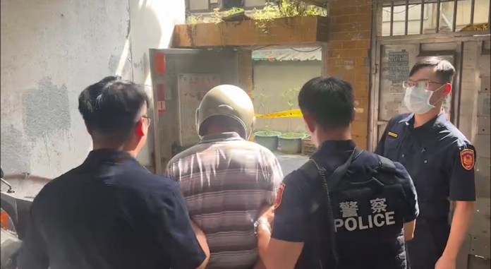 不滿母親質疑「都不工作」 新店男雙刀砍下頭顱遭起訴 64 S 11198564 | 社會 社會 記者爆料網